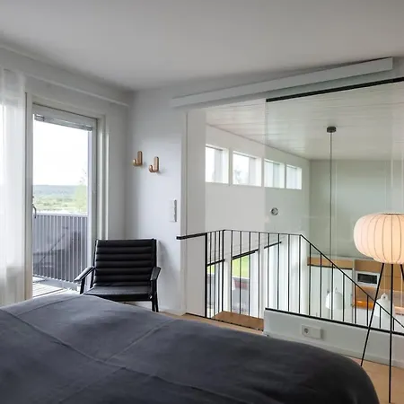 Arctic Horizon House - Panoramic River Views *