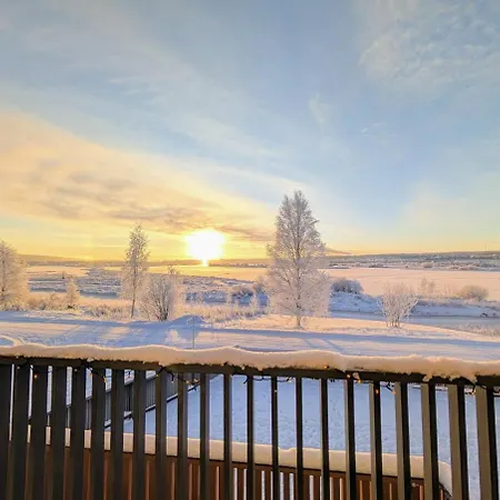 Villa Arctic Horizon House - Panoramic River Views *